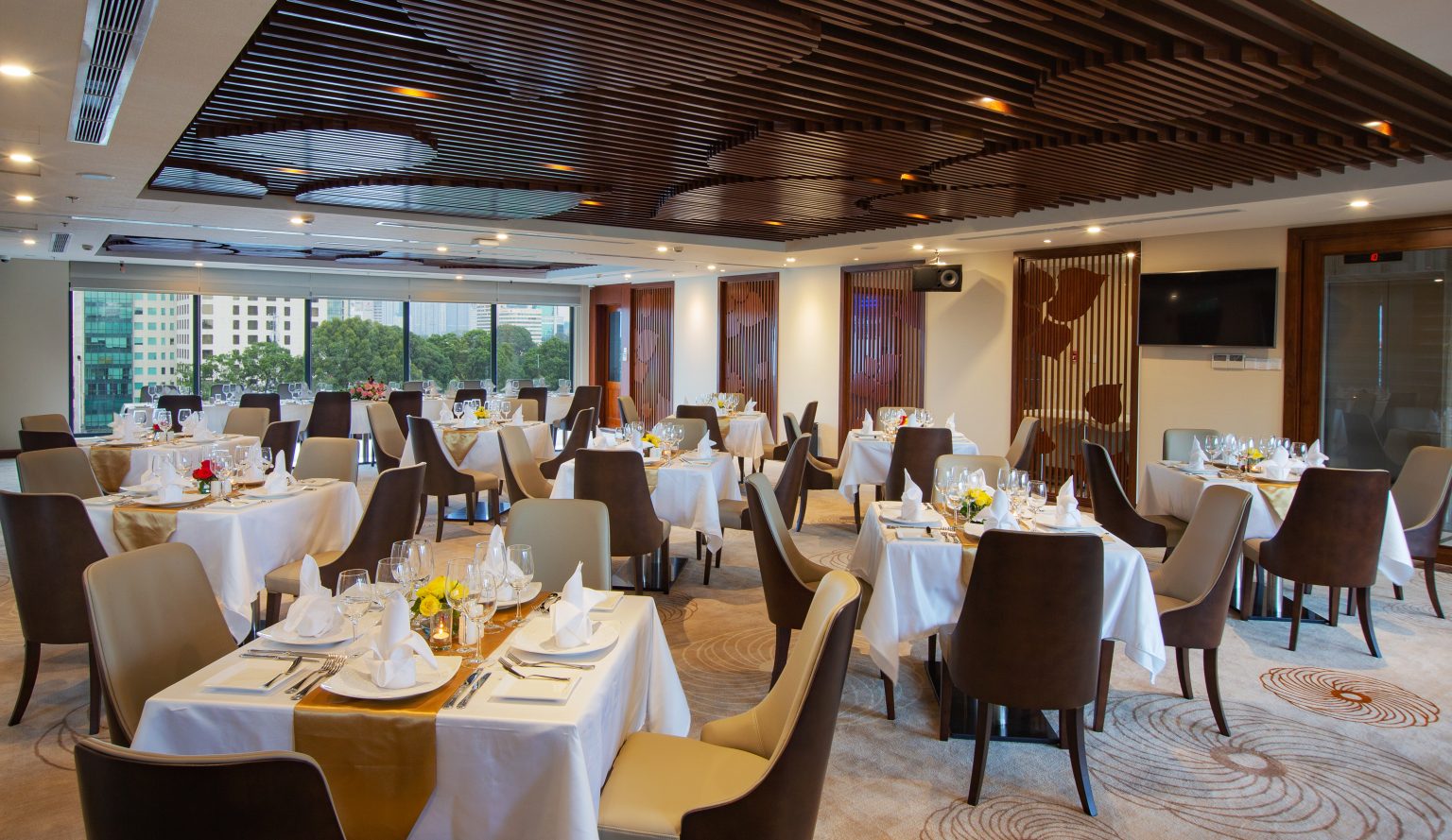 9F Restaurant - Orchids Hotel Saigon